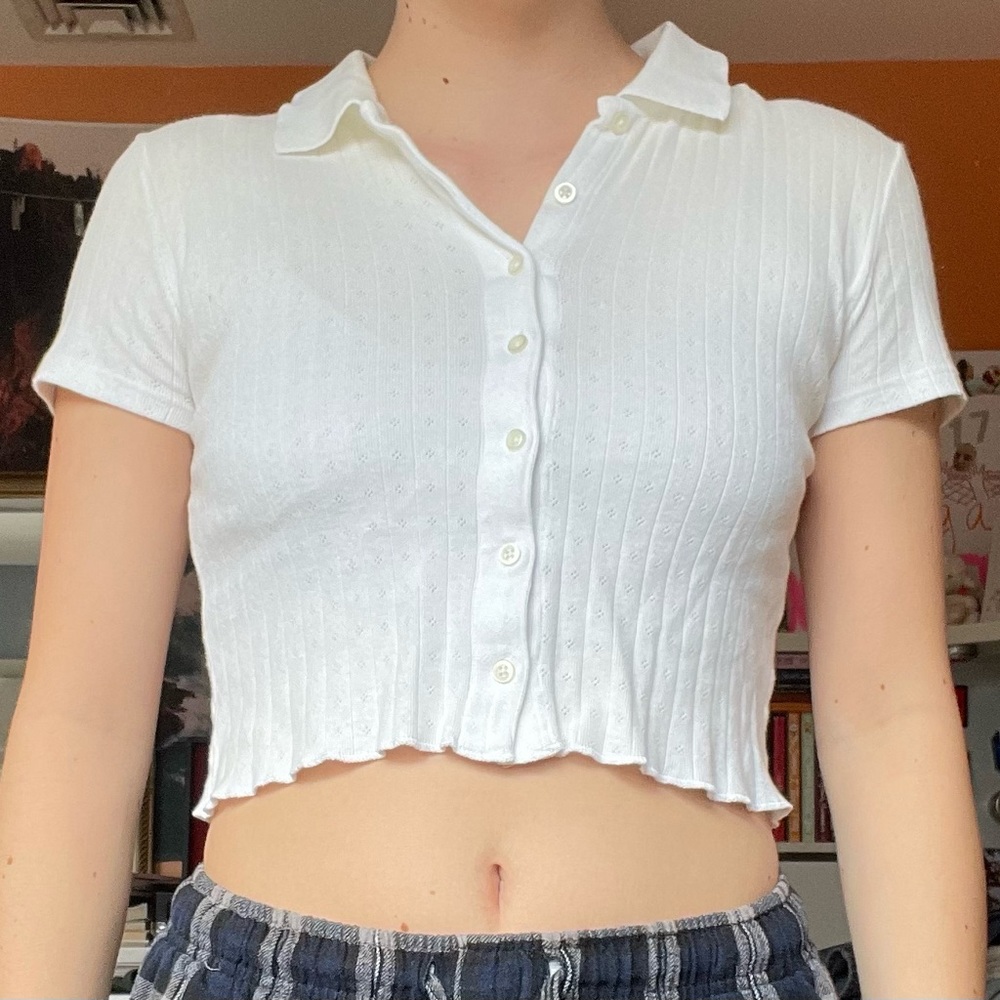 Brandy Melville cropped button up